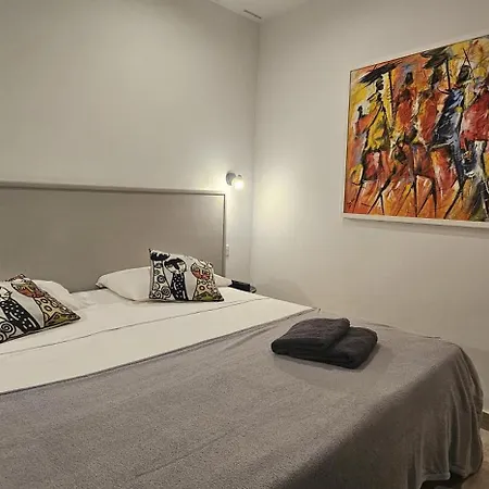 Lägenhet Stylish 1bedroom In The Heart Of St Julians 204