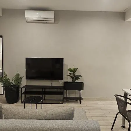 Lägenhet Stylish 1bedroom In The Heart Of St Julians 204 St. Julian's